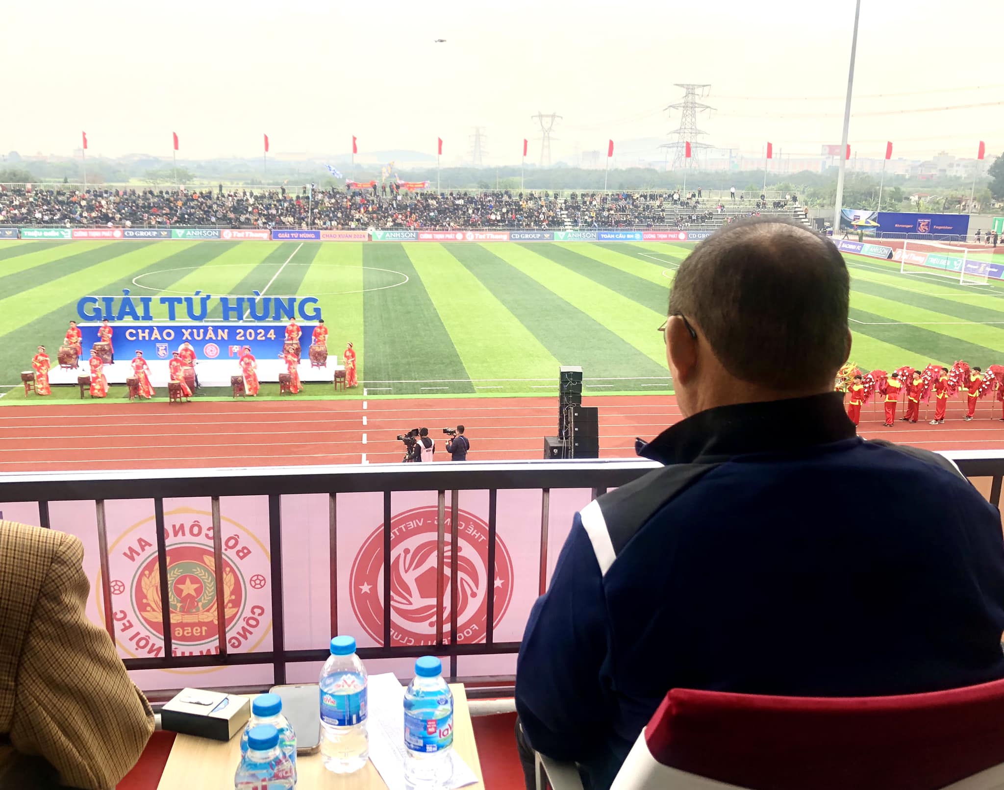 HLV Park Hang-seo chứng kiến đội bóng mình làm việc có trận thắng đầu tiên