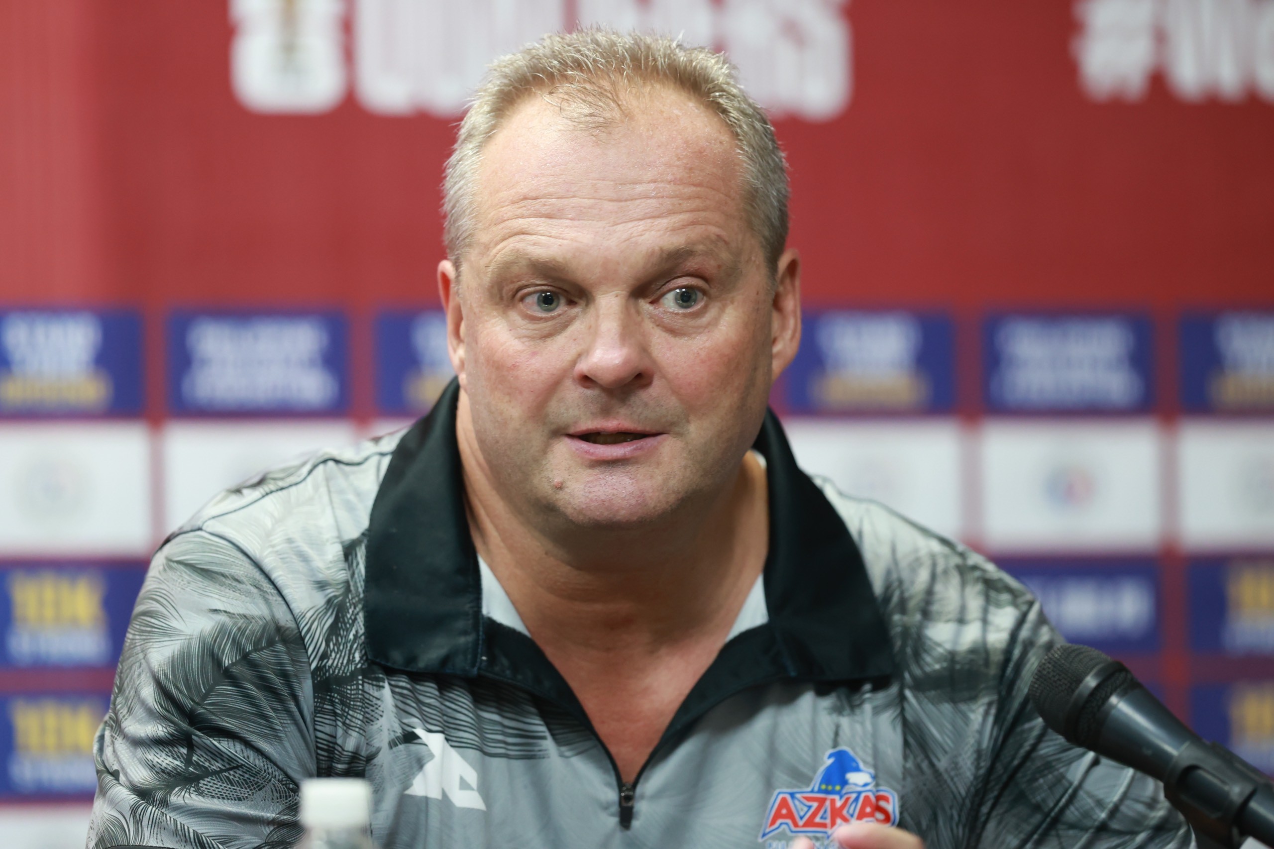 HLV Philippines: “Tuyển Việt Nam sắp lên đỉnh châu Á''