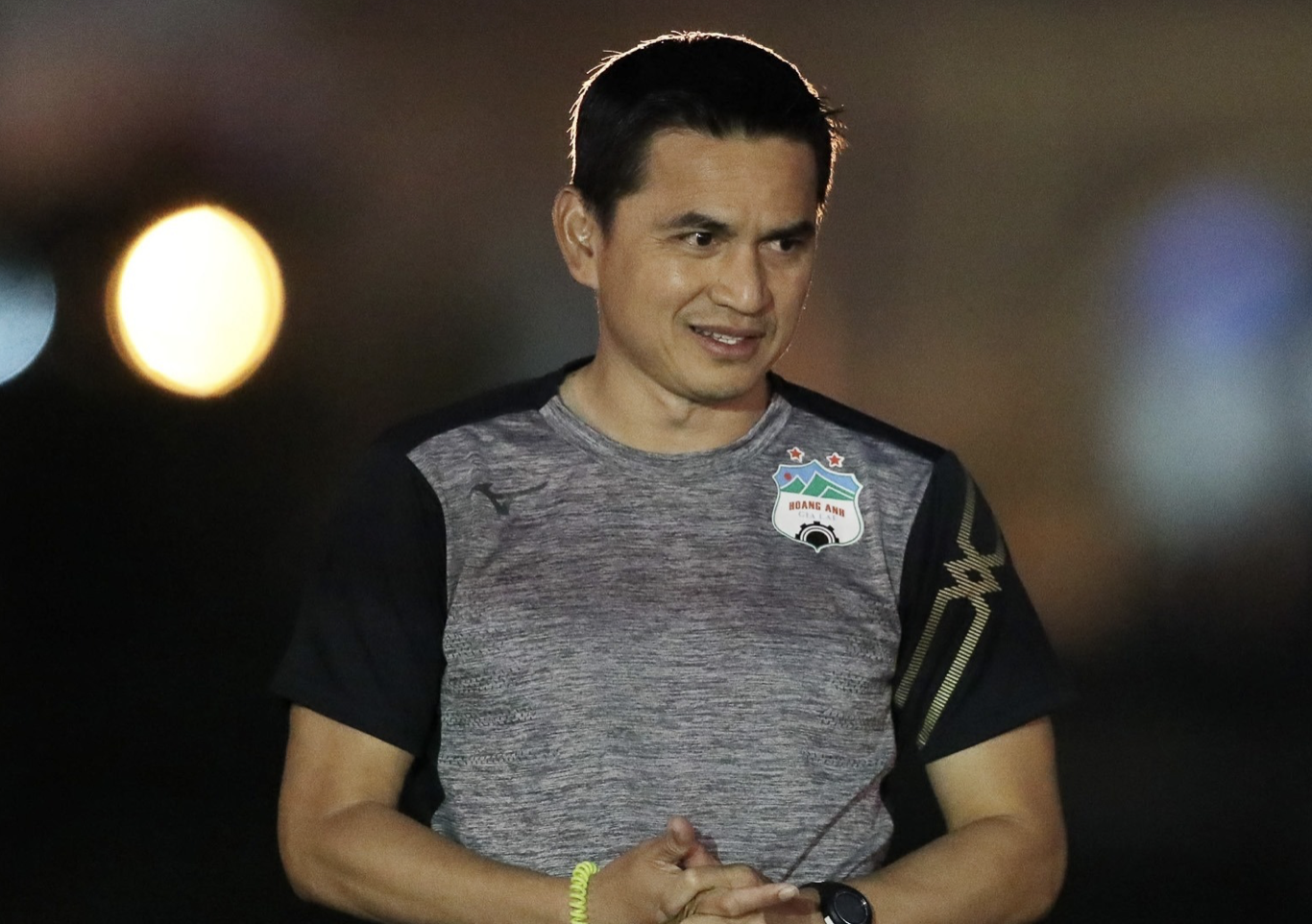 HLV Kiatisuk có lời khuyên cho Thái Lan trước trận đấu với Singapore