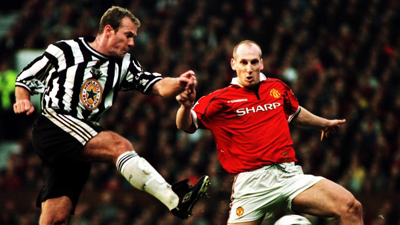 Alan Shearer rất gần Man Utd và 2 lần Sir Alex Ferguson ôm hận