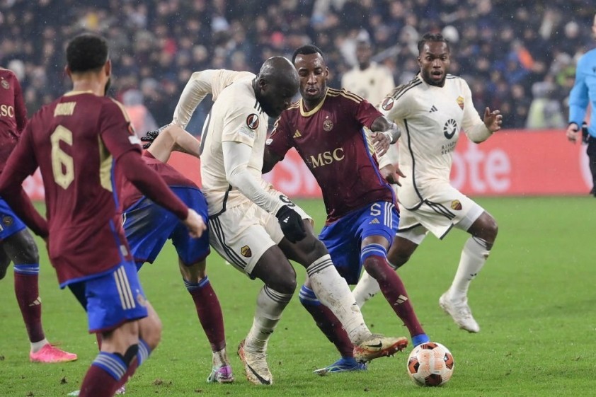 Roma bỏ lỡ cơ hội bứt phá tại Europa League
