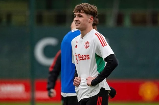 Ten Hag ấp ủ kế hoạch khủng cho con trai của huyền thoại MU