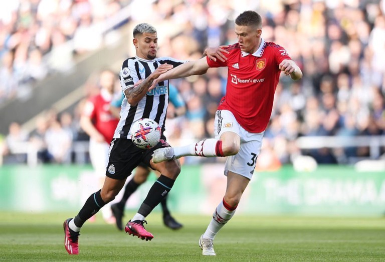 Newcastle vs MU: Quỷ Đỏ đi vào miền đất dữ
