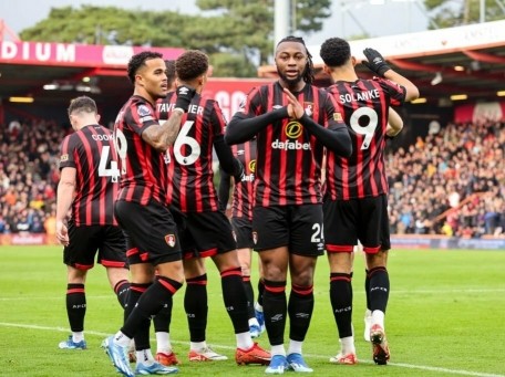 Bournemouth - Aston Villa: Cú đánh đầu ngược chốt hạ cuộc rượt đuổi