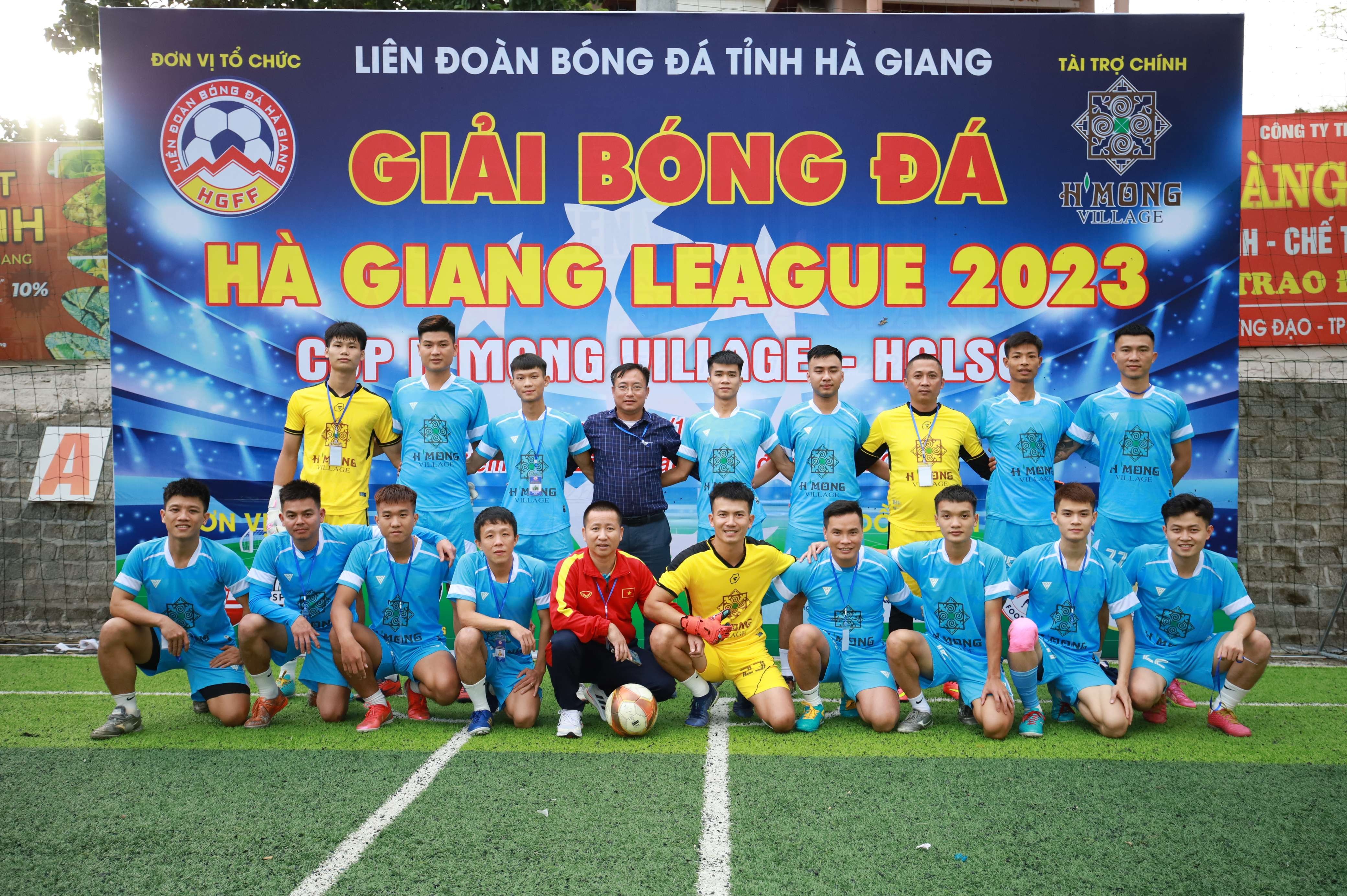 Tưng bừng khai mạc giải bóng đá Hà Giang League năm 2023