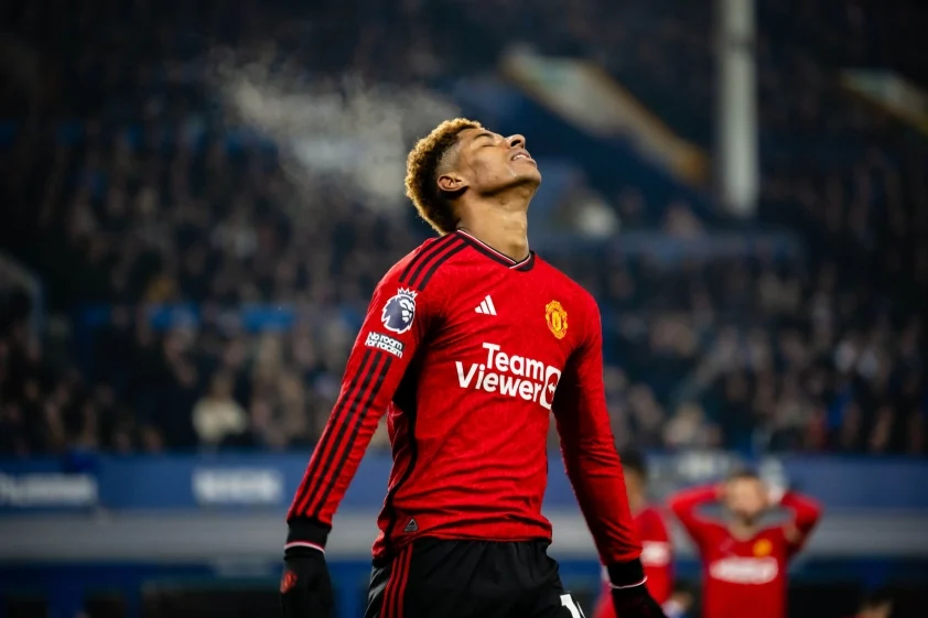 Loại Rashford, cất McTominay: MU cần làm gì để đánh bại Chelsea?