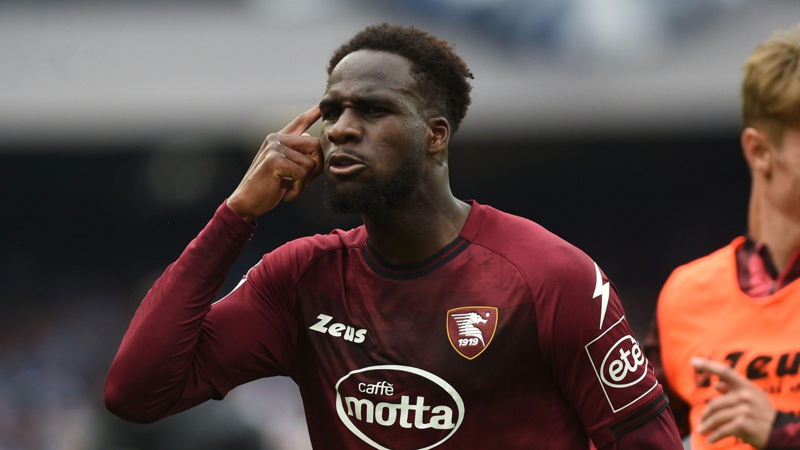 Nước đi bất ngờ nhưng đầy toan tính của Arsenal