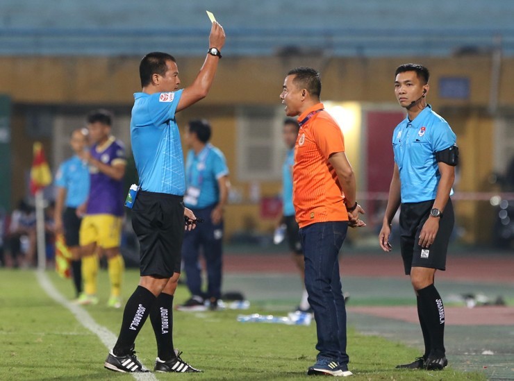 CA Hà Nội vs Bình Dương: Chờ tài cầm quân của ông Trần Tiến Đại