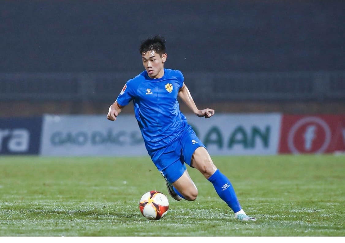 Tiền đạo Nguyễn Đình Bắc: ''Tôi rất vui khi được quay trở lại thi đấu''