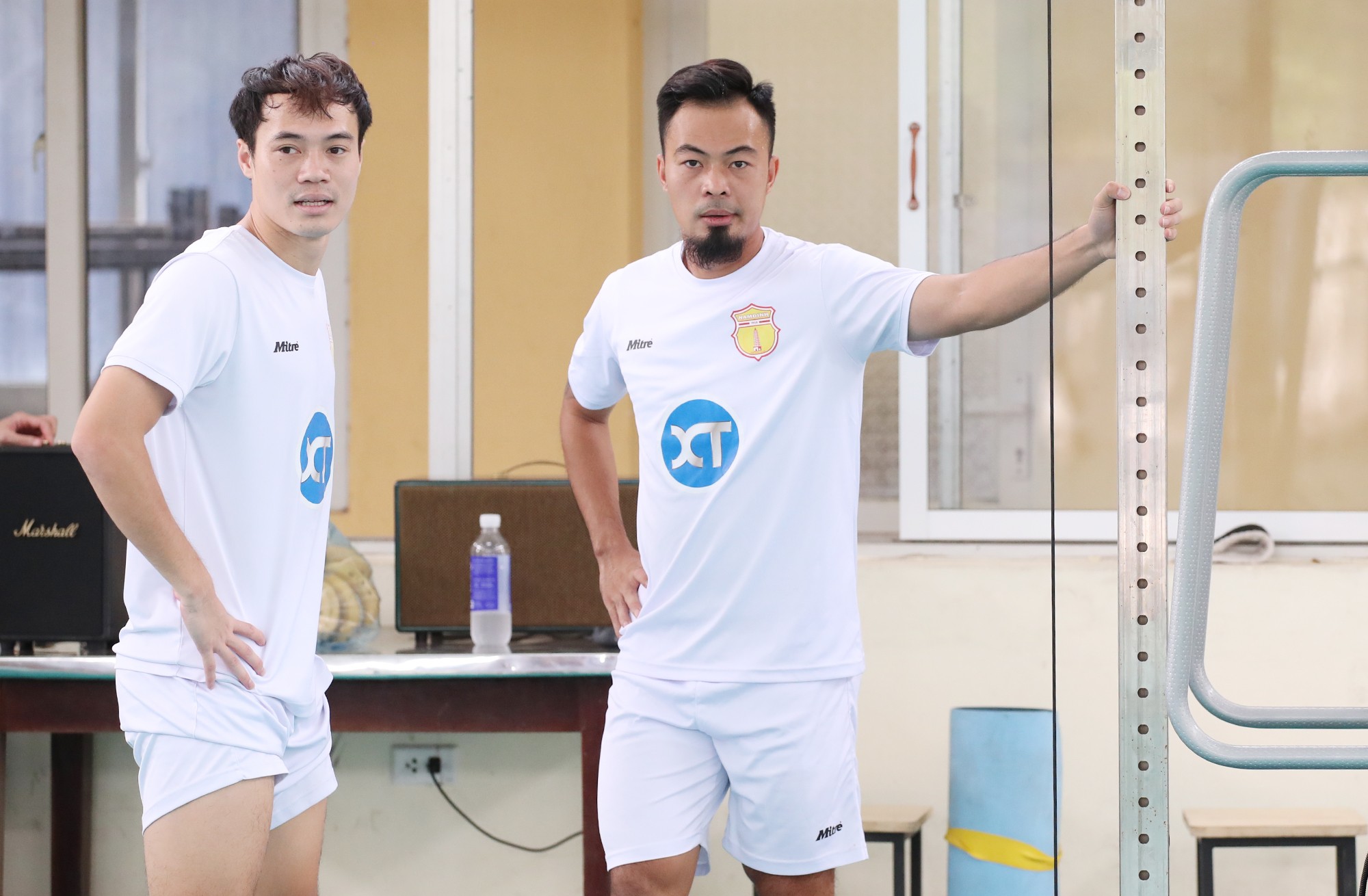 Loạt đội bóng V.League hội quân trở lại: Nam Định và Hà Nội FC "ngầm" tuyên chiến