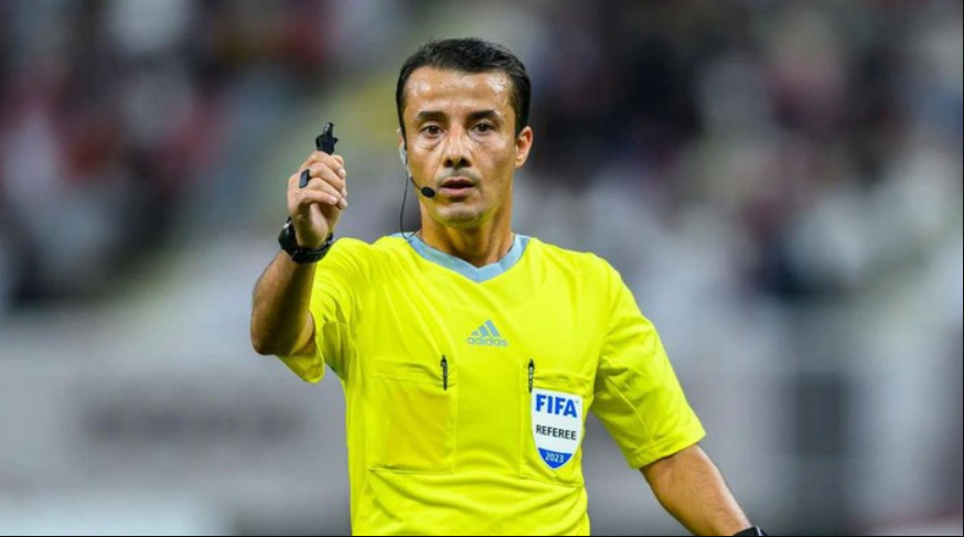 Trọng tài "tặng" U23 Indonesia 2 thẻ đỏ phải khóa tài khoản MXH vì bị săn lùng