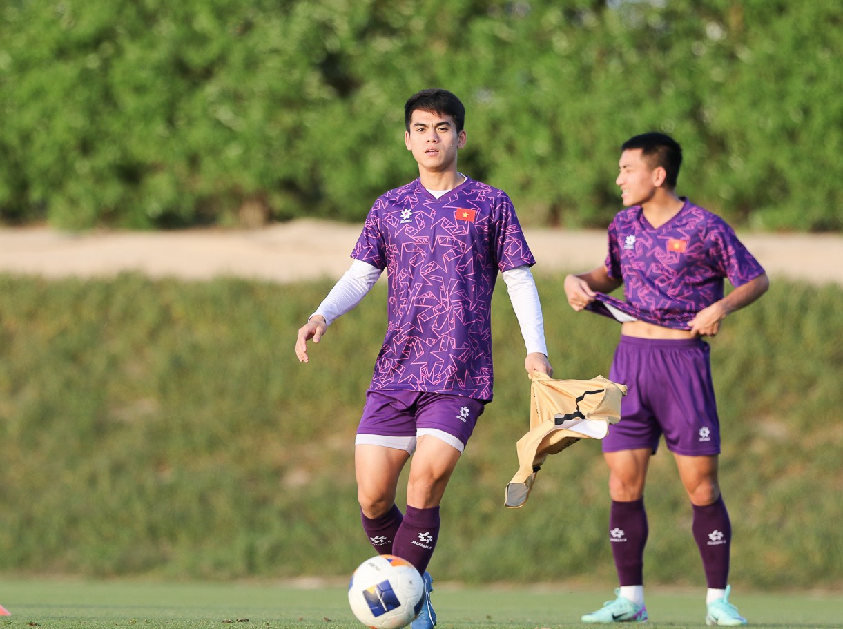 Tiền vệ Khuất Văn Khang: 'U23 Việt Nam sẵn sàng tạo bất ngờ cho U23 Iraq'