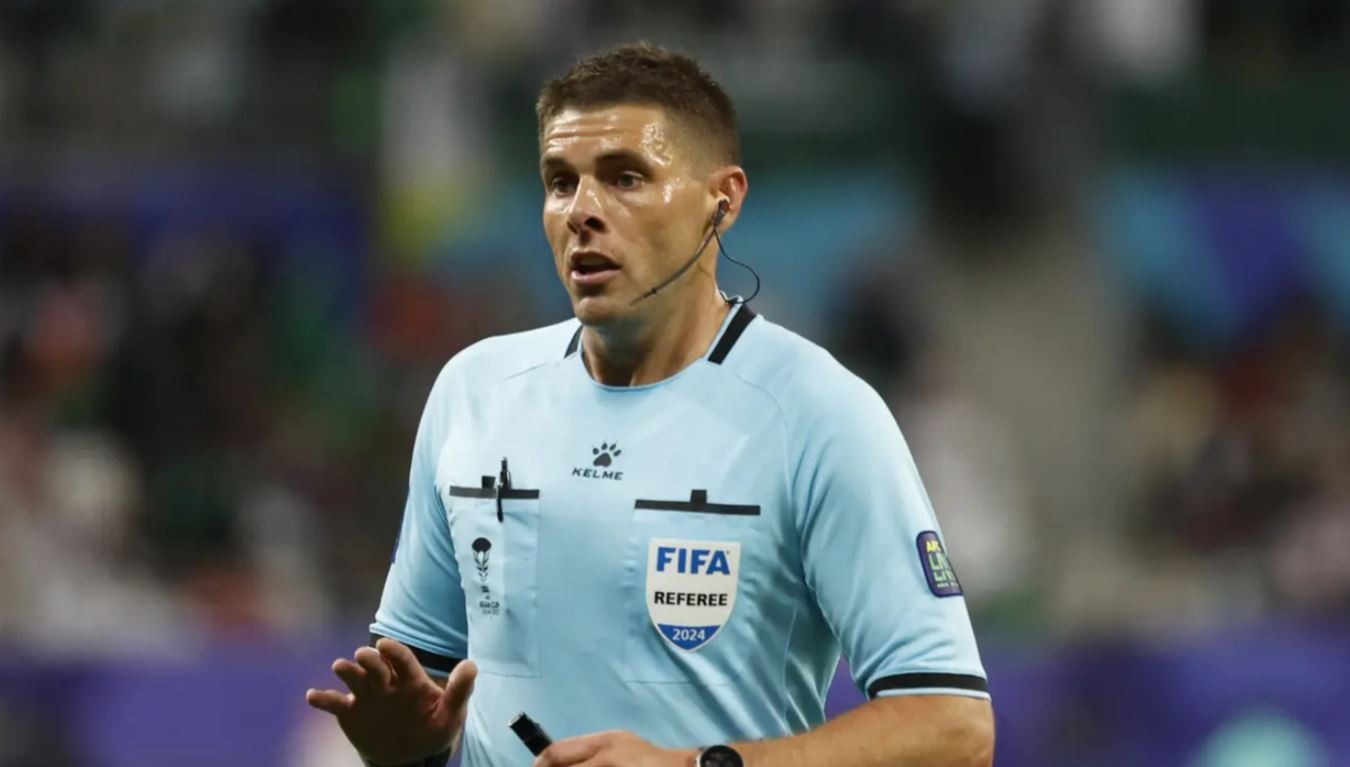 CĐV Indonesia tìm infor vị trọng tài khiến U23 Hàn Quốc ôm hận: Cảm ơn rất nhiều, mời ông đến Bali