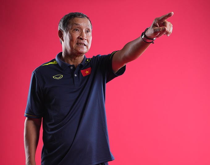 VFF không đưa HLV Mai Đức Chung trở lại, tích cực tìm HLV trưởng ĐT nữ Việt Nam