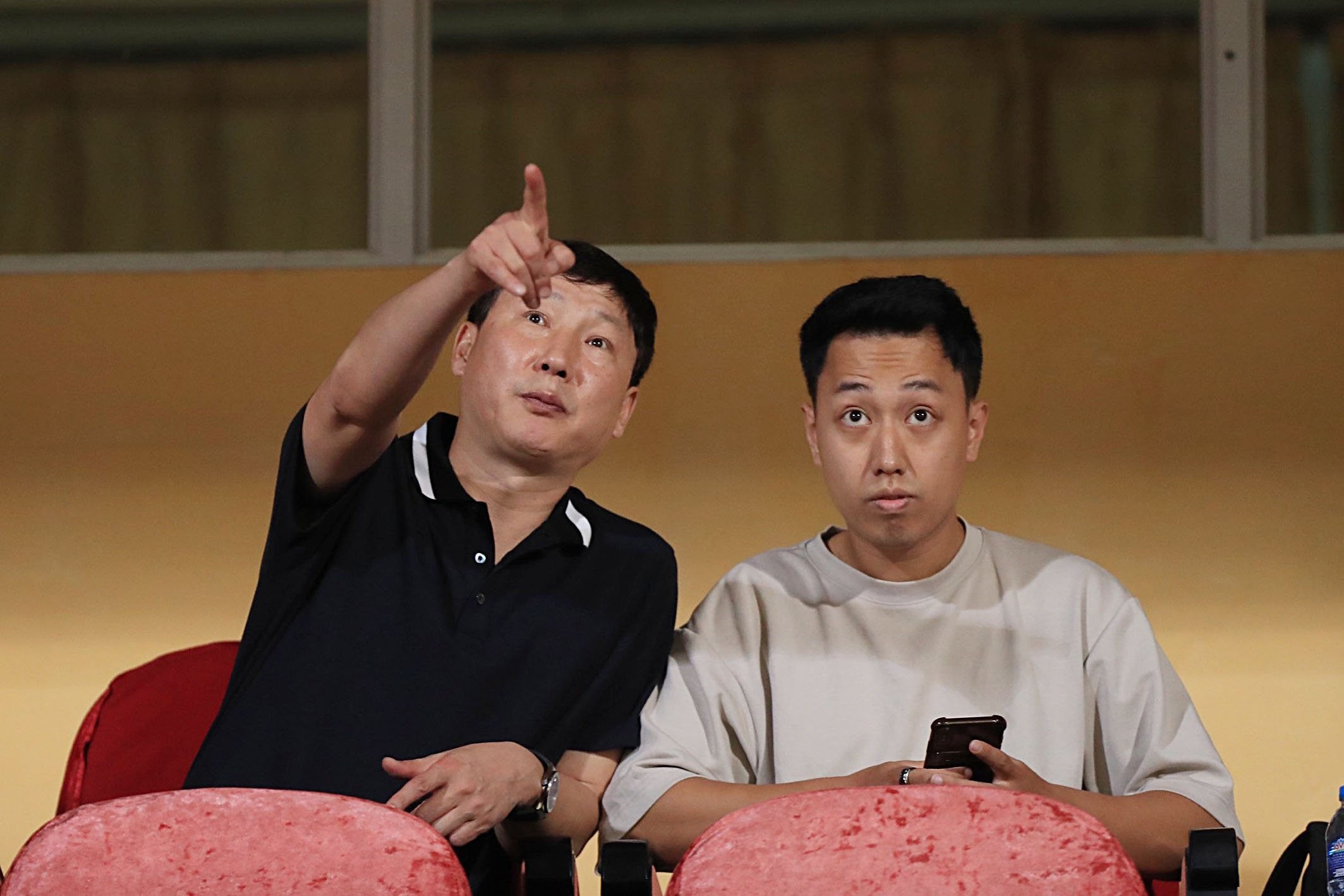 HLV Kim Sang-sik bắt tay ngay vào việc, dù VFF chưa tổ chức lễ công bố huấn luyện viên trưởng