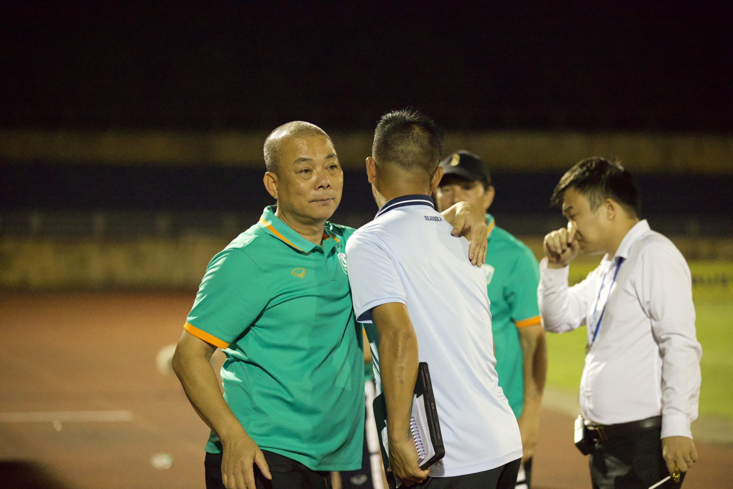 HLV Phạm Anh Tuấn: 'Sông Lam Nghệ An phải chơi đúng bản sắc của người Nghệ'