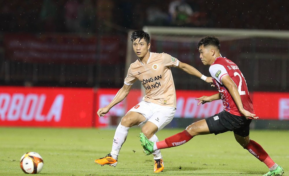 CLB Công an Hà Nội gửi công văn kiến nghị vì vấn đề trọng tài: Trách nhiệm thuộc về ai?