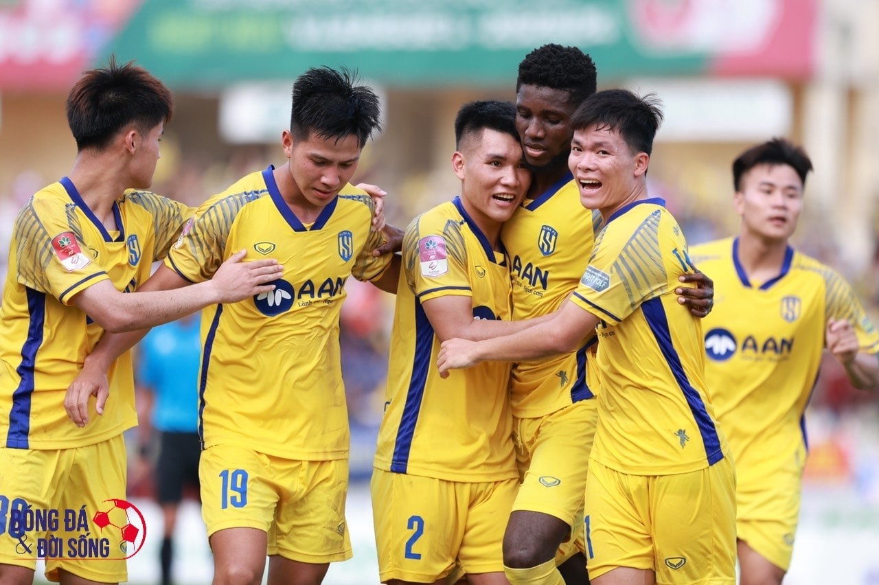 Kết quả V.League: SLNA bay cao, Tiến Linh gây thất vọng tràn trề