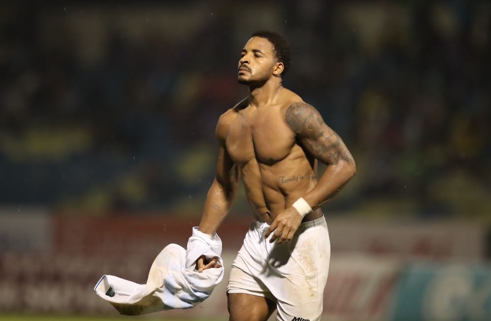 Kết quả V.League: Rafaelson một mình ghi 5 bàn thắng, đưa Nam Định trở về từ "cõi chết"