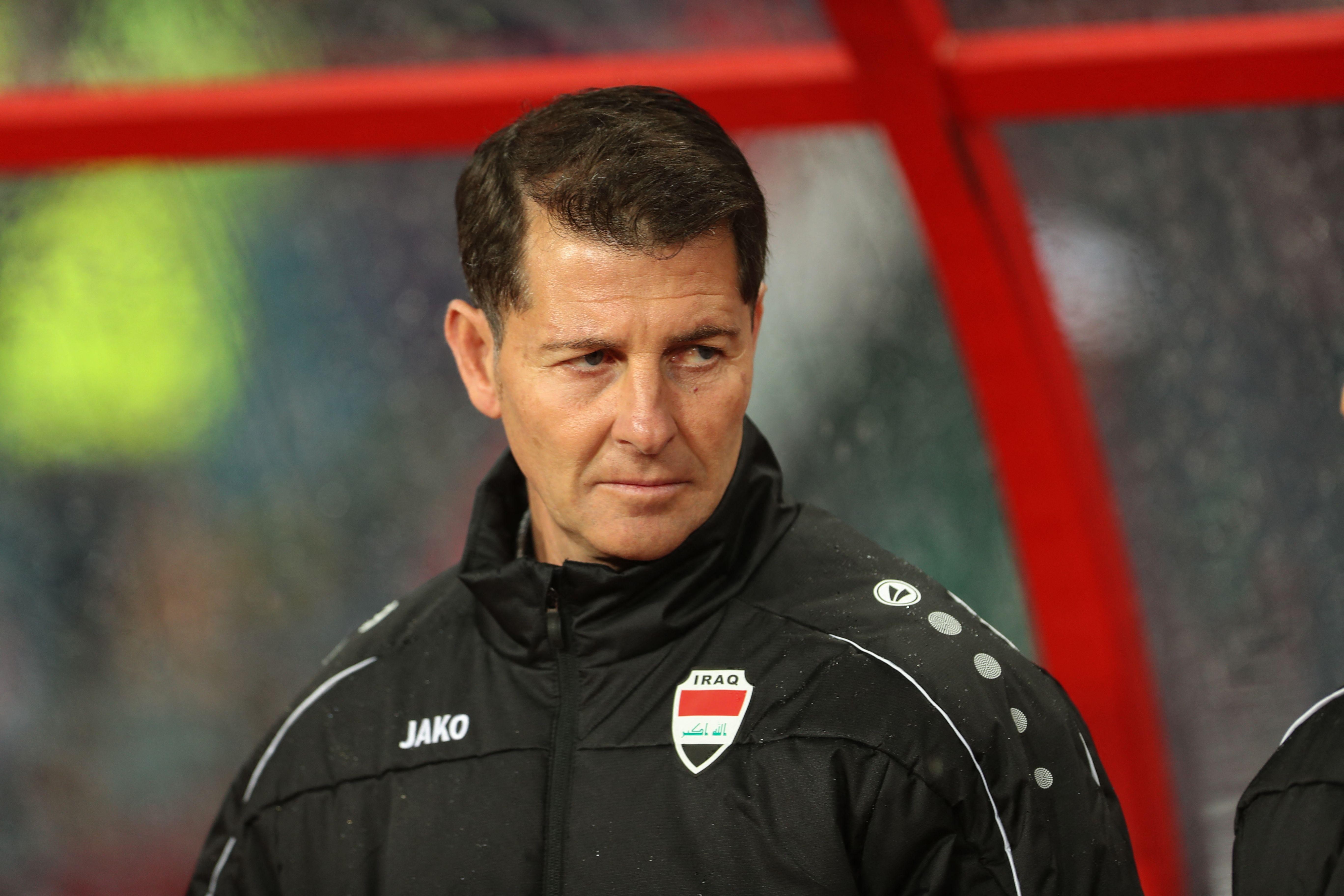 HLV ĐT Iraq bị chỉ trích vì ưu ái cầu thủ có mác "châu Âu" để đấu Việt Nam