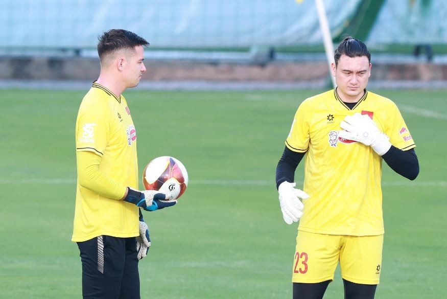 Văn Lâm tiết lộ: Chưa nói chuyện nhiều với Filip Nguyễn, muốn học hỏi 1 điều đáng quý