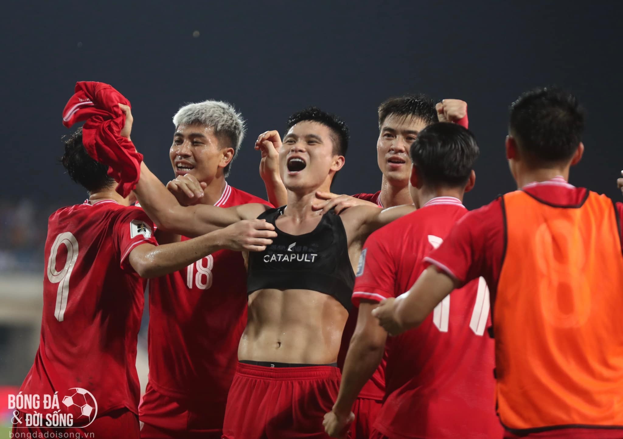 Tuyển Việt Nam thắng kịch tính Philippines, trận ra mắt HLV Kim Sang Sik