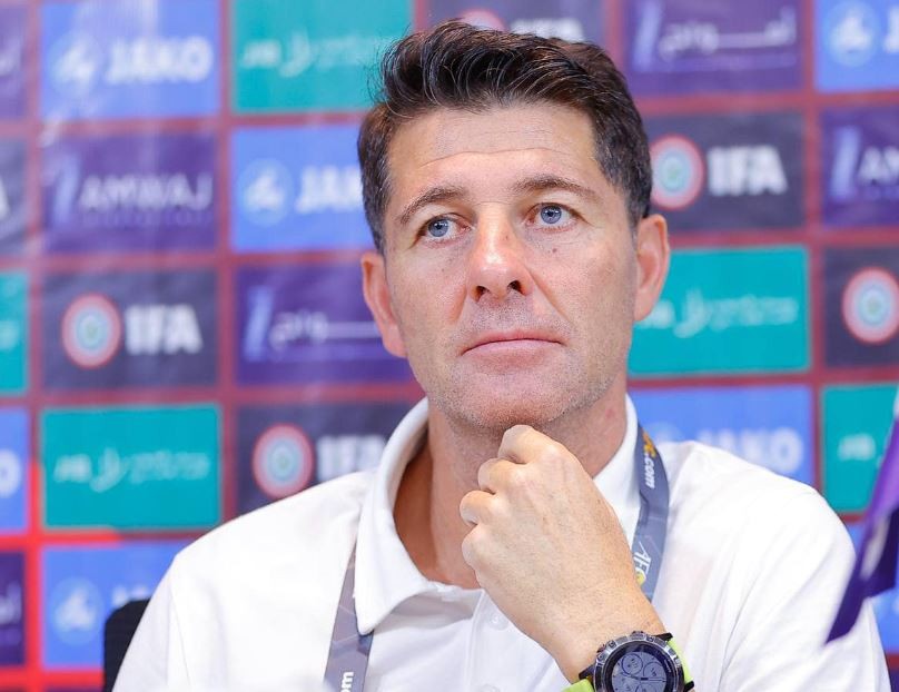 HLV ĐT Iraq: "Chúng tôi sẽ thắng Việt Nam, tuyệt đối không thua trên sân nhà"