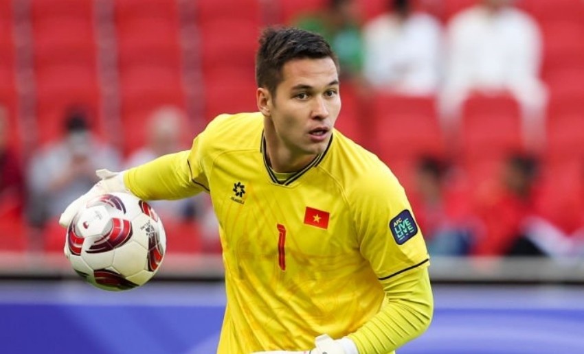 Nguyễn Filip đăng chỉ số đáng tự hào nhưng gây tranh cãi vì thiếu "tinh tế"