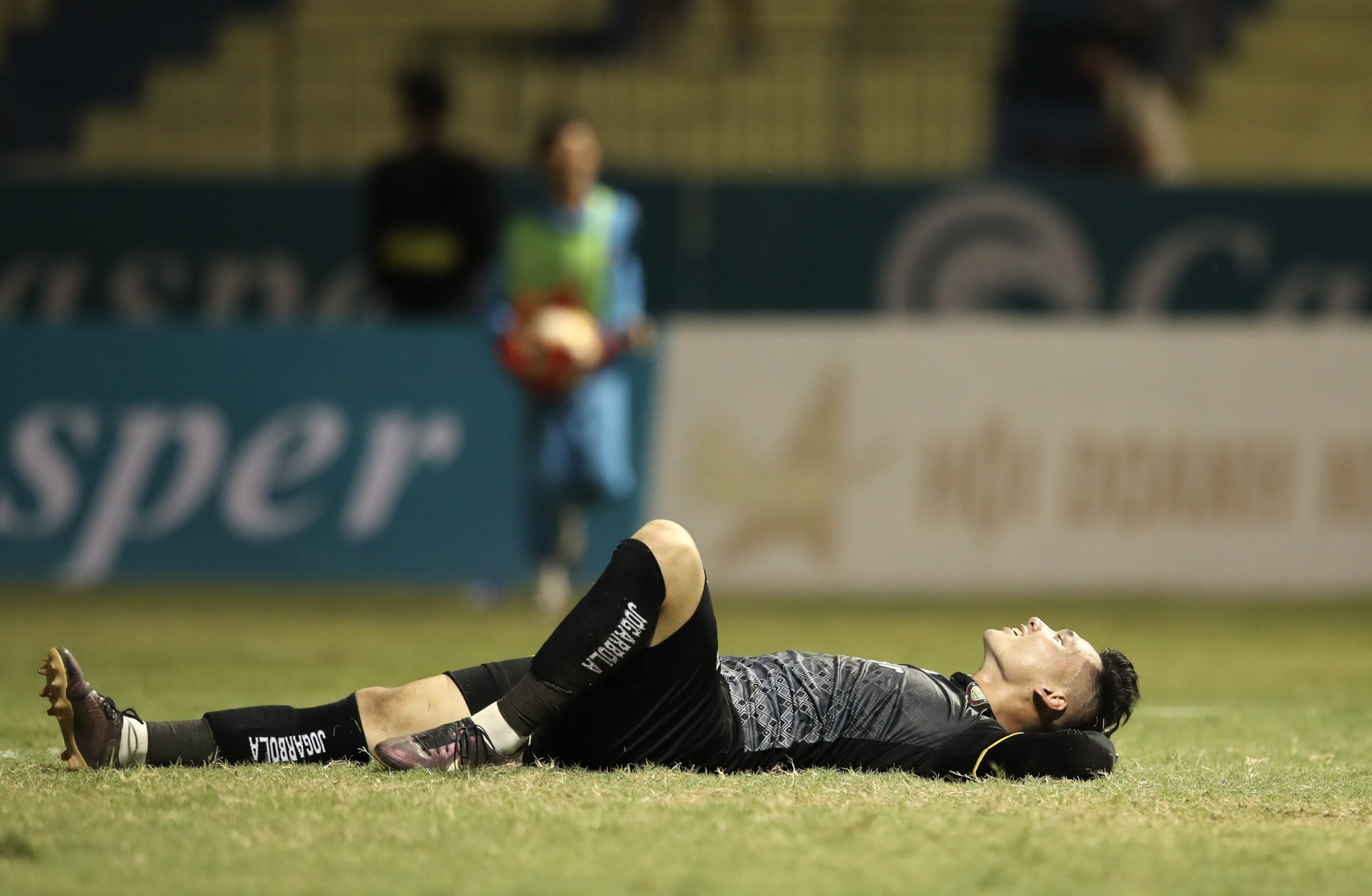 HLV Popov: 'Học trò của tôi không câu giờ'