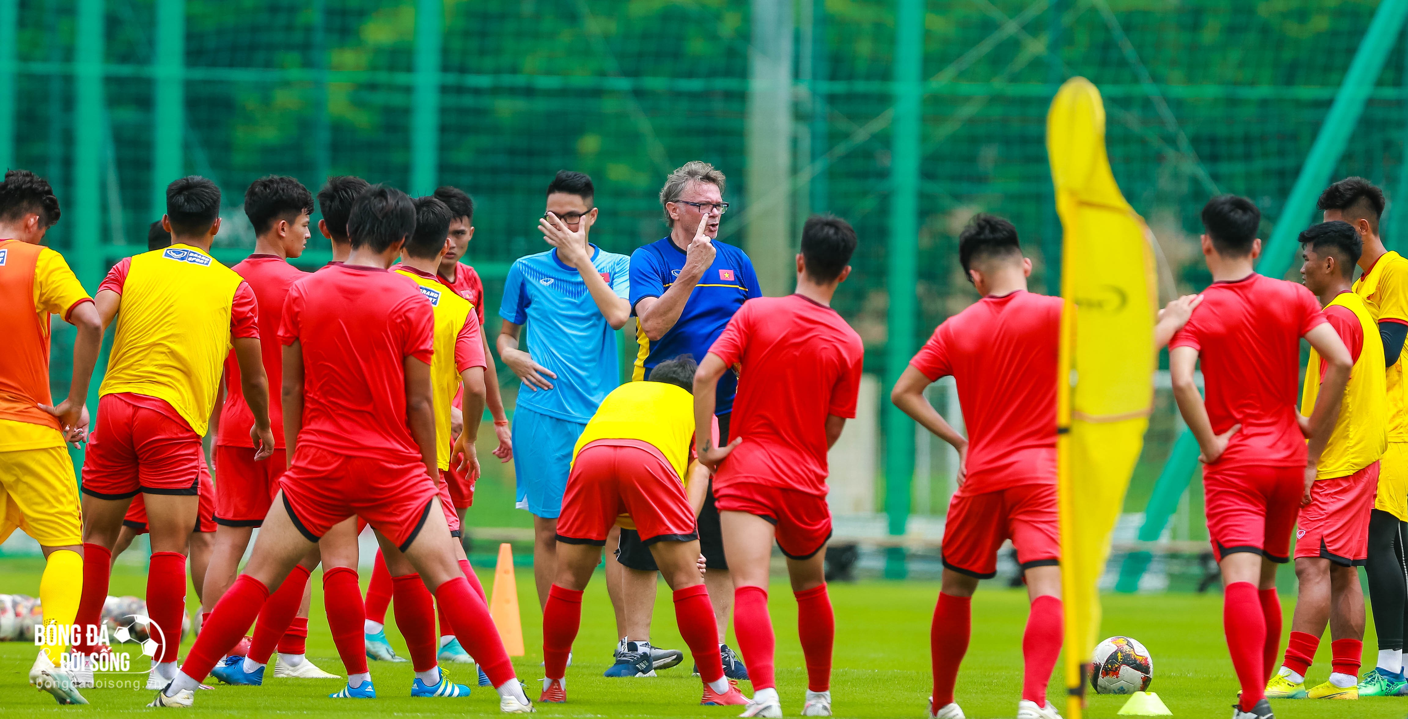 Học trò cũ của HLV Philippe Troussier gia nhập đội bóng Campuchia