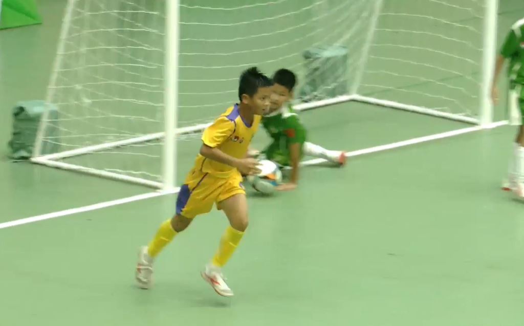 U11 Sông Lam Nghệ An thắng đậm, vào bán kết giải toàn quốc