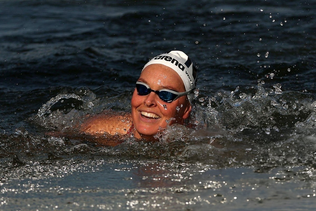 Chuyện lạ: VĐV uống nước sông Seine để vô địch, "giải cứu vị giác" bằng nước ngọt