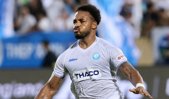 LĐBĐ Việt Nam chưa "từ bỏ", Nguyễn Xuân Son nuôi hy vọng dự AFF Cup