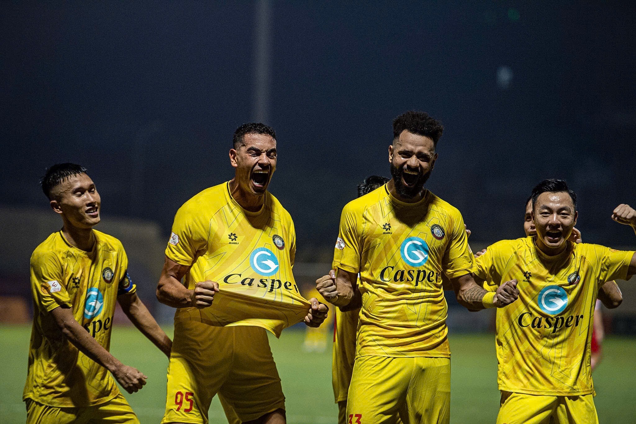 Tân binh toả sáng, Thanh Hoá FC ngược dòng ngoạn mục