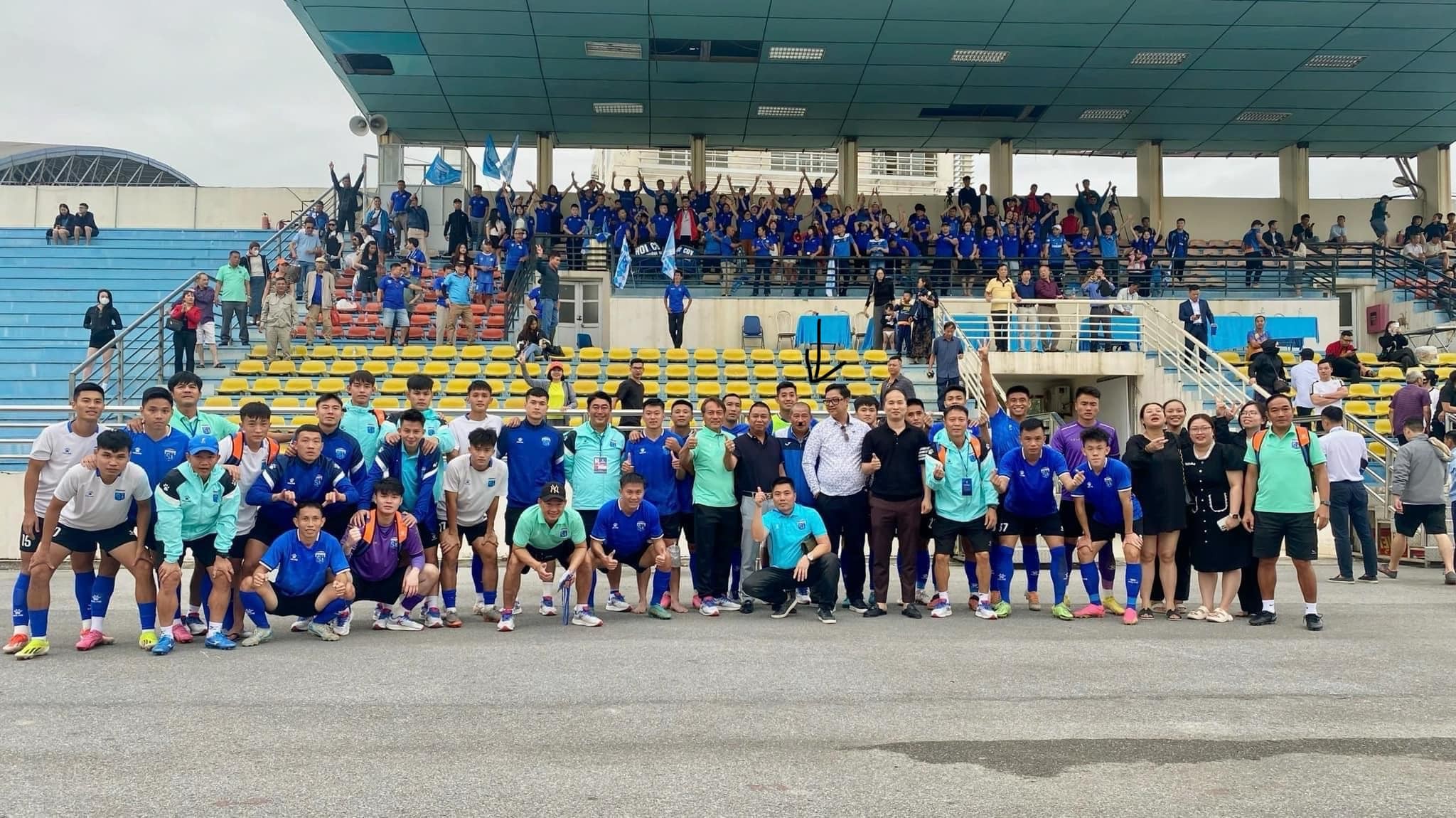 Quảng Ninh FC lên hạng sớm đầy cảm xúc