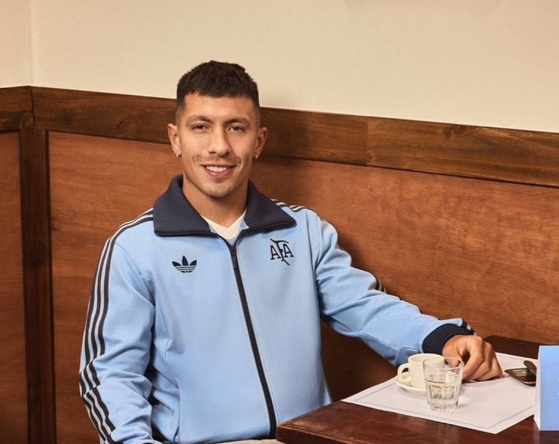 Lisandro Martinez báo tin vui cho Manchester United