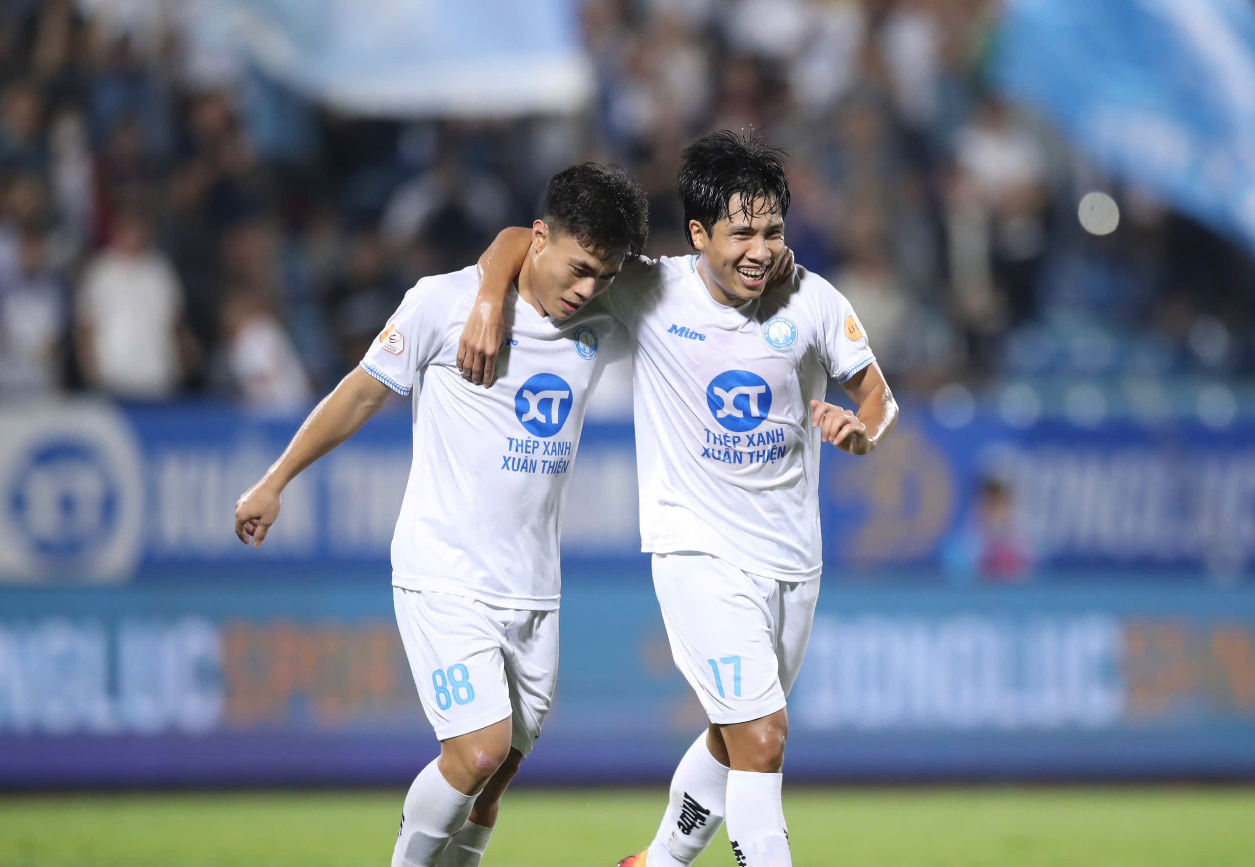 Không có Jason Quang Vinh ở ĐT Việt Nam, HLV Kim Sang Sik chọn ai?