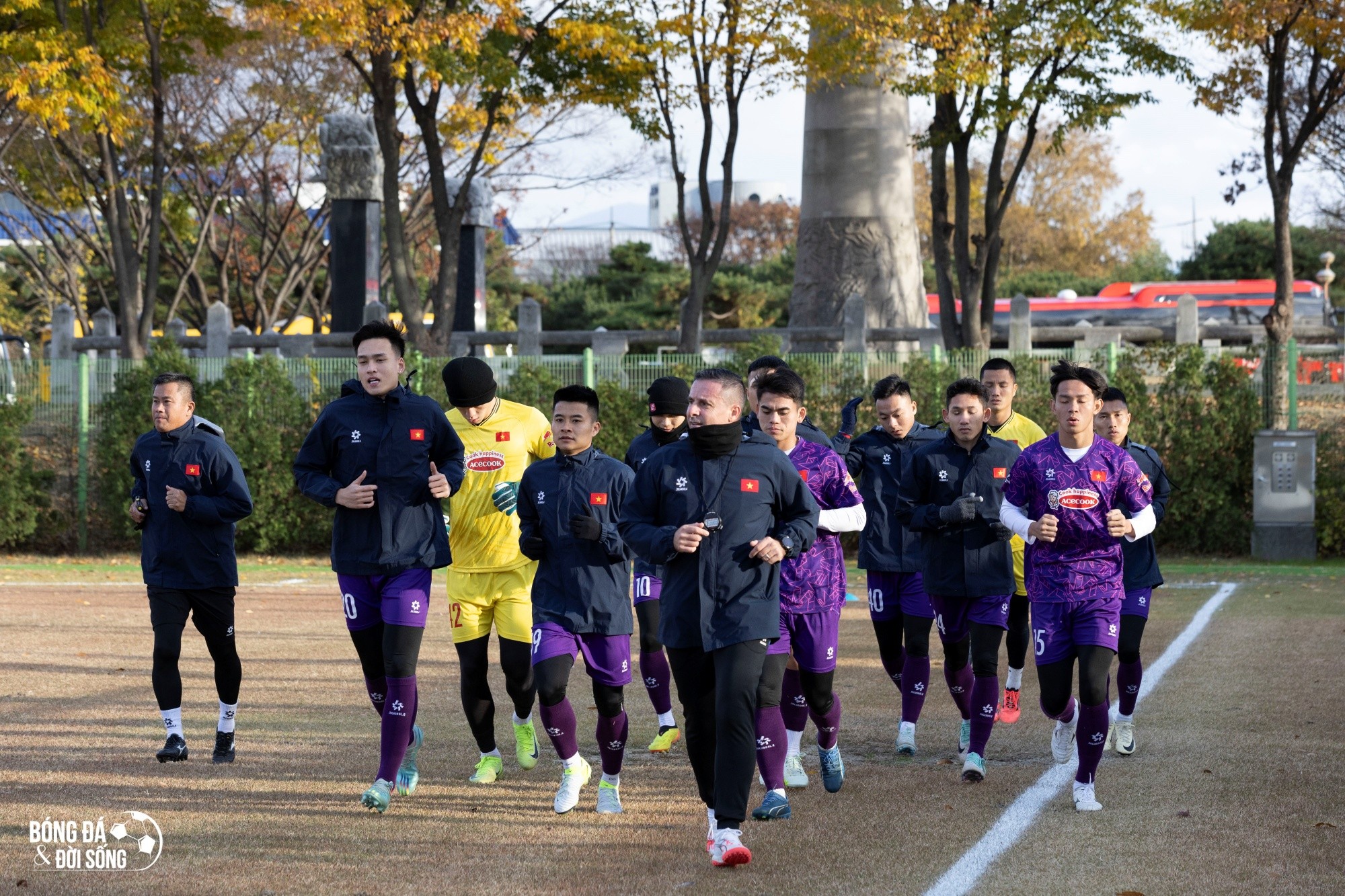 ĐT Việt Nam bắt đầu rèn quân tại Hàn Quốc, chống chọi với cái lạnh dưới 10 độ