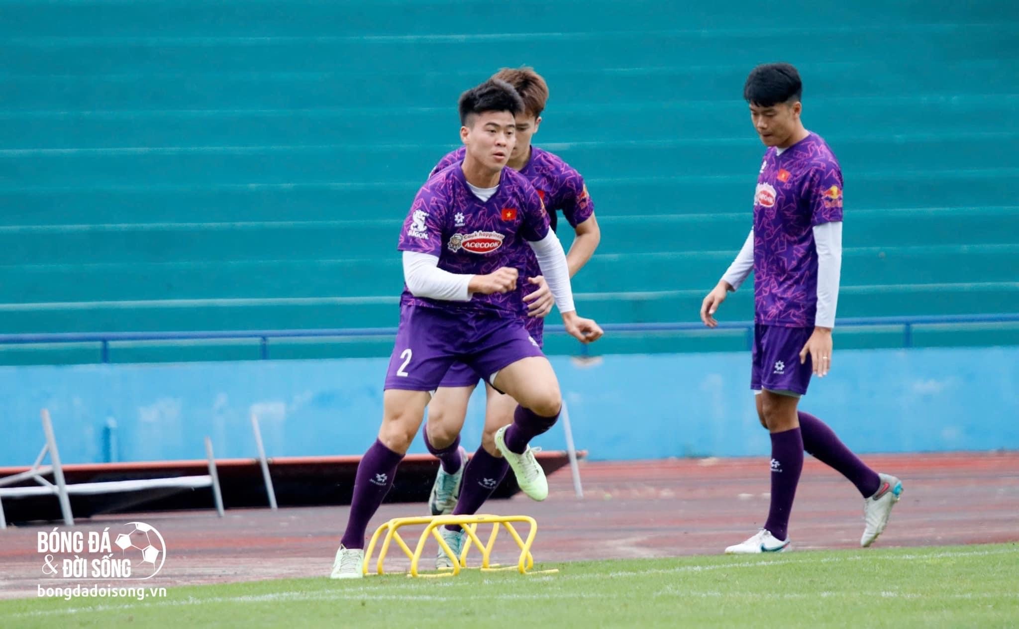 Duy Mạnh thay thế Quế Ngọc Hải làm đội trưởng tuyển Việt Nam