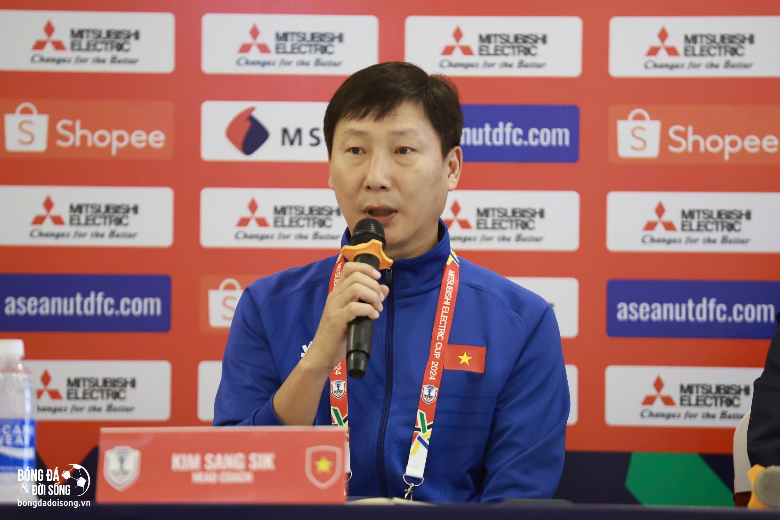 Họp báo trận đấu ĐT Philippines vs ĐT Việt Nam: HLV Kim Sang Sik quyết sớm đoạt vé vào bán kết ASEAN Cup