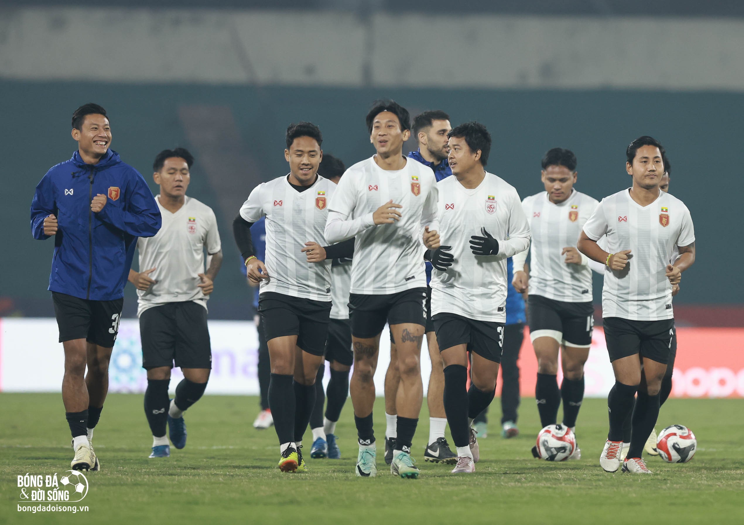 Lộ diện cặp trung vệ ĐT Myanmar được giao nhiệm vụ ''bắt chặt'' Xuân Son