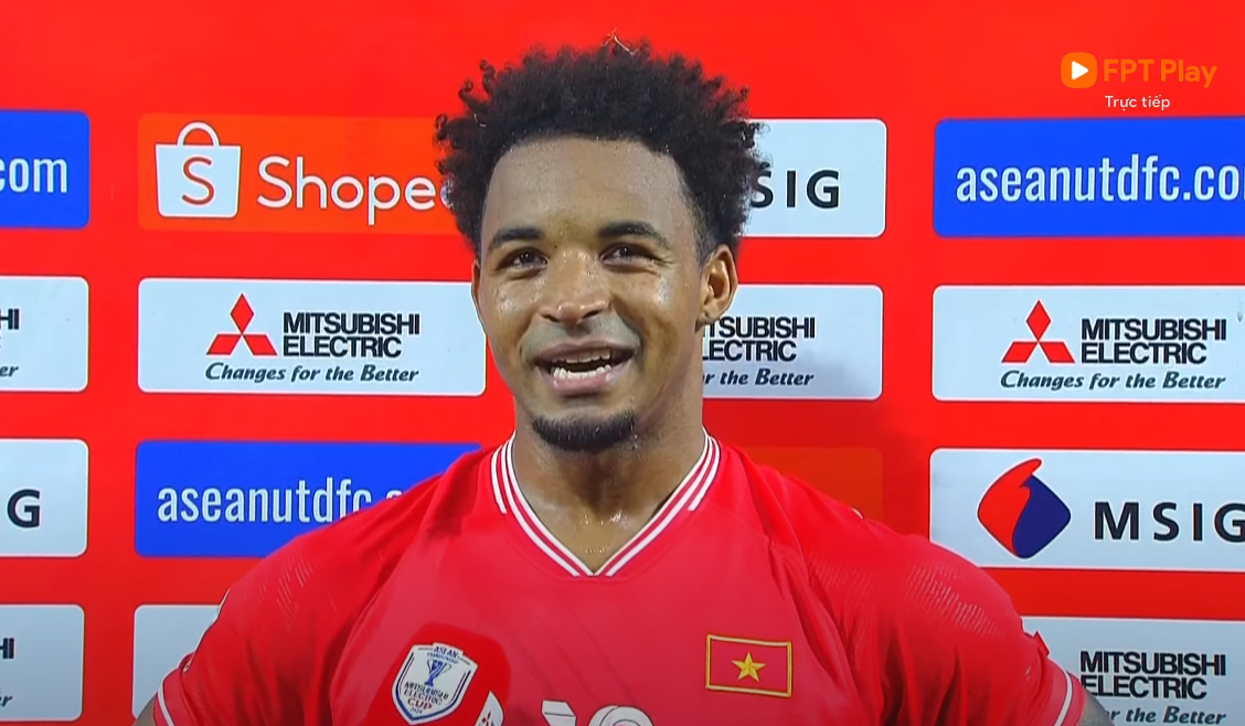 Nguyễn Xuân Son nói một câu khiến tất cả cảm động: "Cảm ơn Việt Nam"