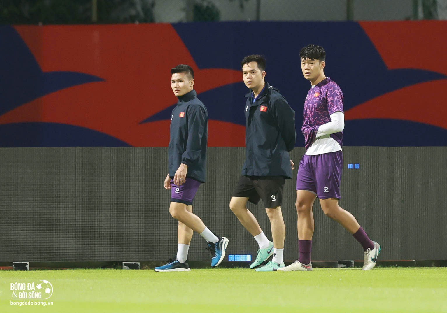 Quang Hải và Thành Chung tập riêng, ĐT Việt Nam dầm mưa rèn quân