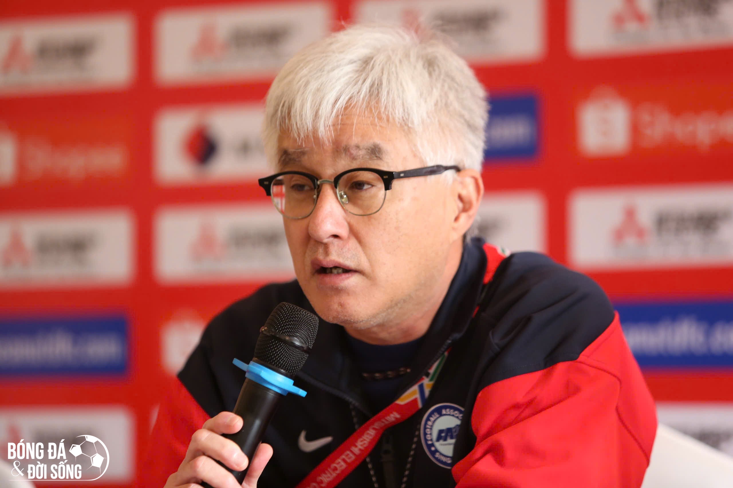 HLV Ogura: "Tôi lo Việt Nam vẫn còn bất ngờ dành cho ĐT Singapore"