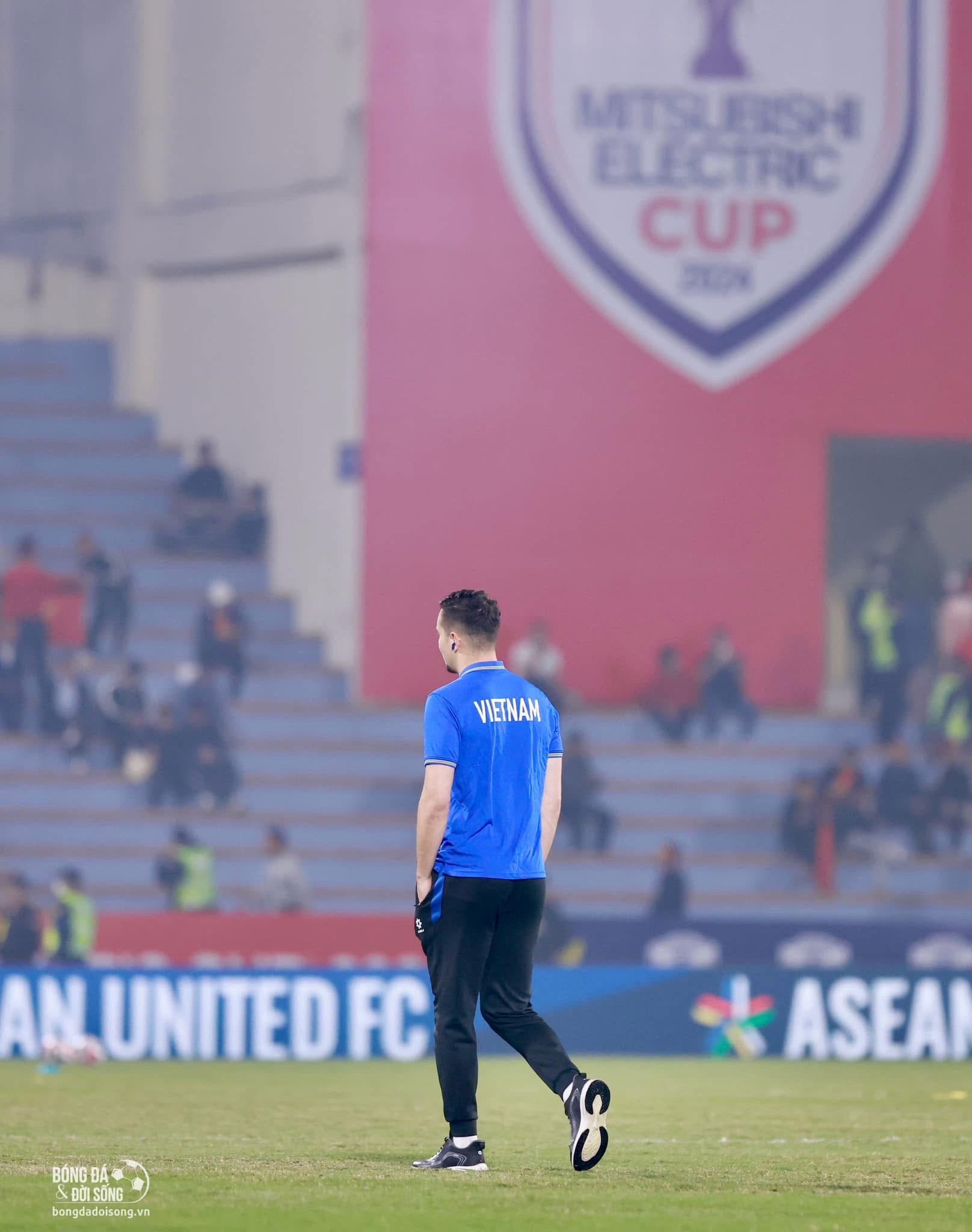 Thủ thành Nguyễn Filip thẫn thờ dự bị trận chung kết trong mơ