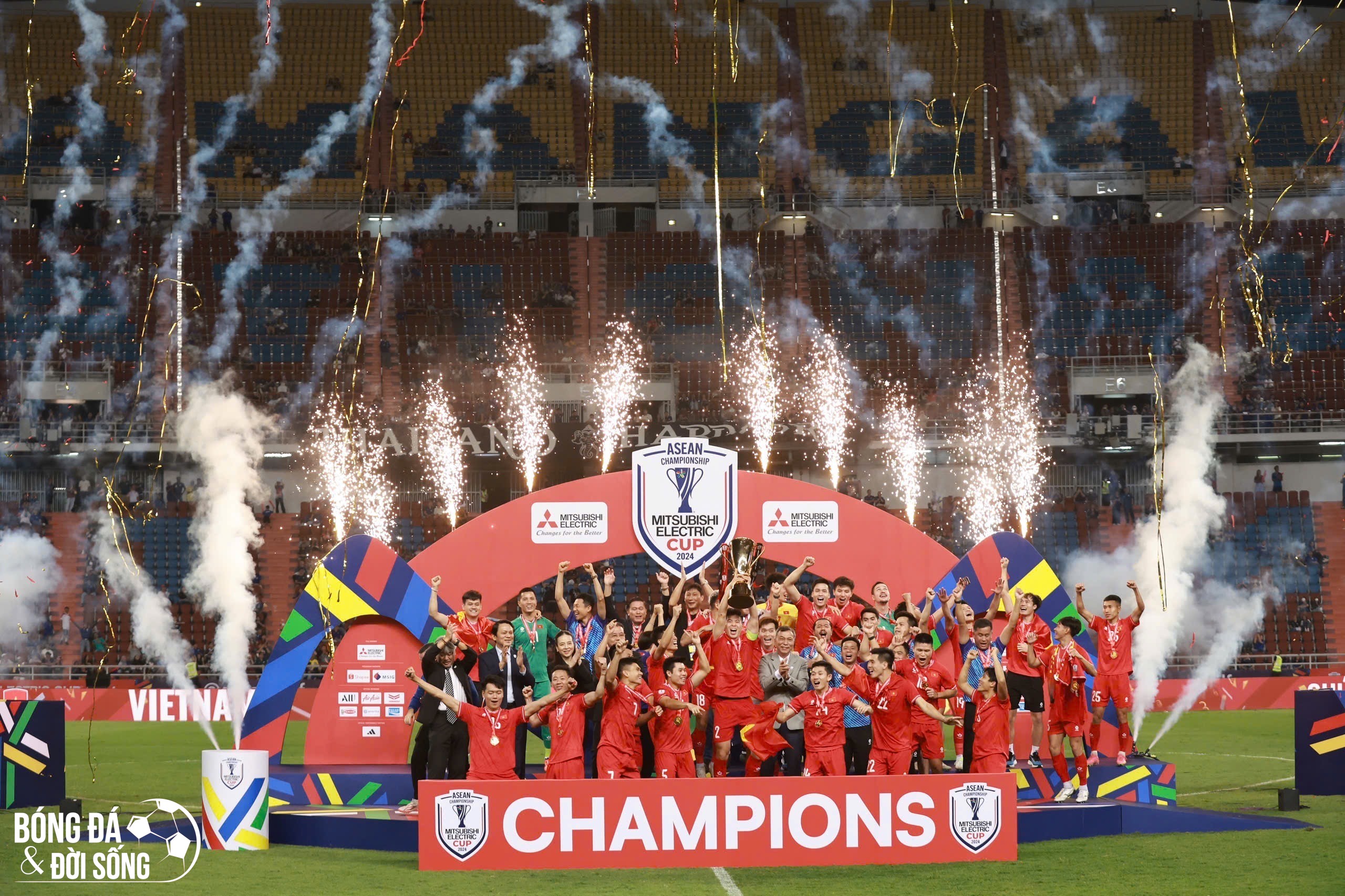 Đội tuyển Việt Nam vô địch ASEAN Cup sau 6 năm chờ đợi