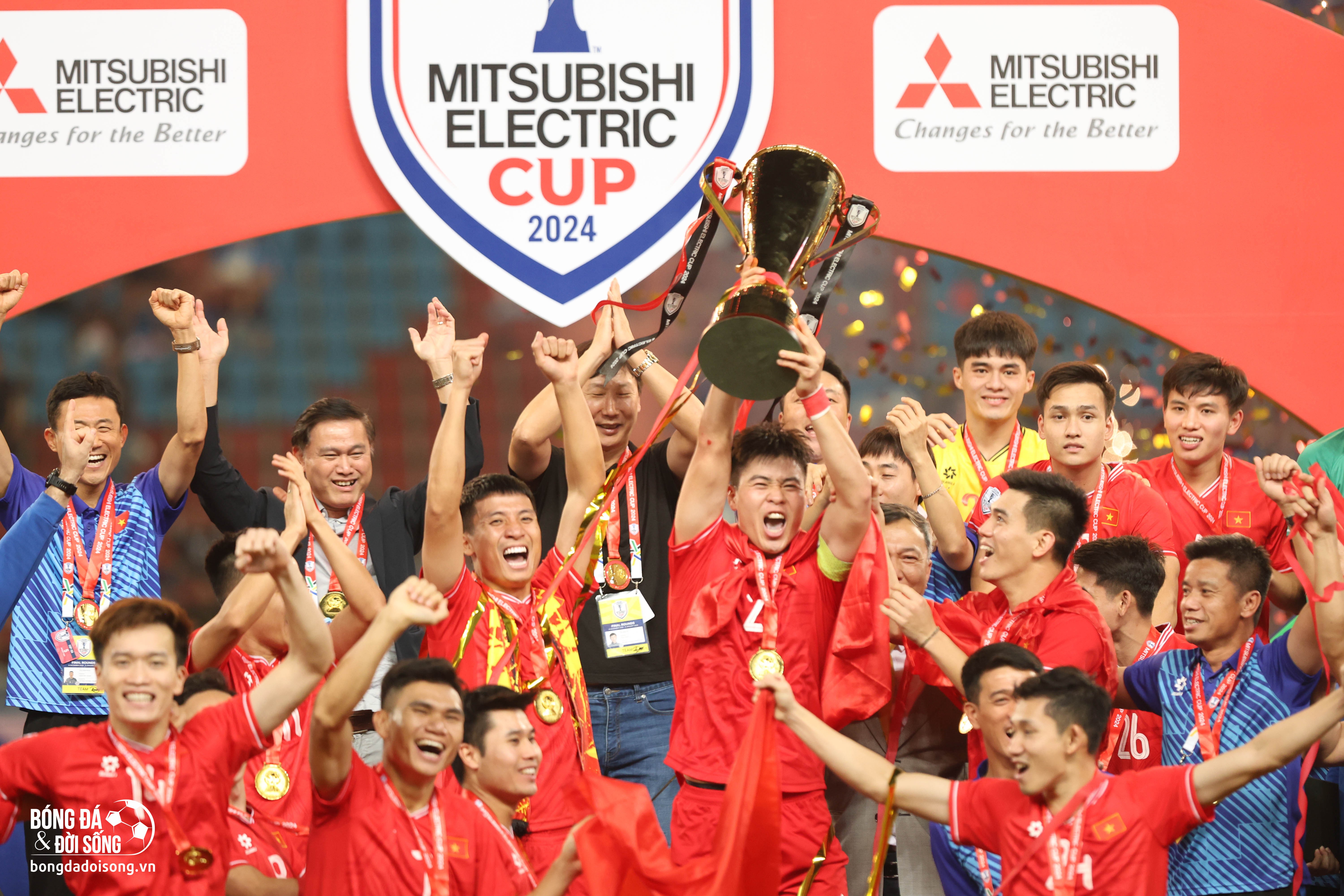 HLV Popov: 'Chiến thắng của ĐT Việt Nam trước Thái Lan là sự khích lệ tinh thần cho CLB Thanh Hóa'