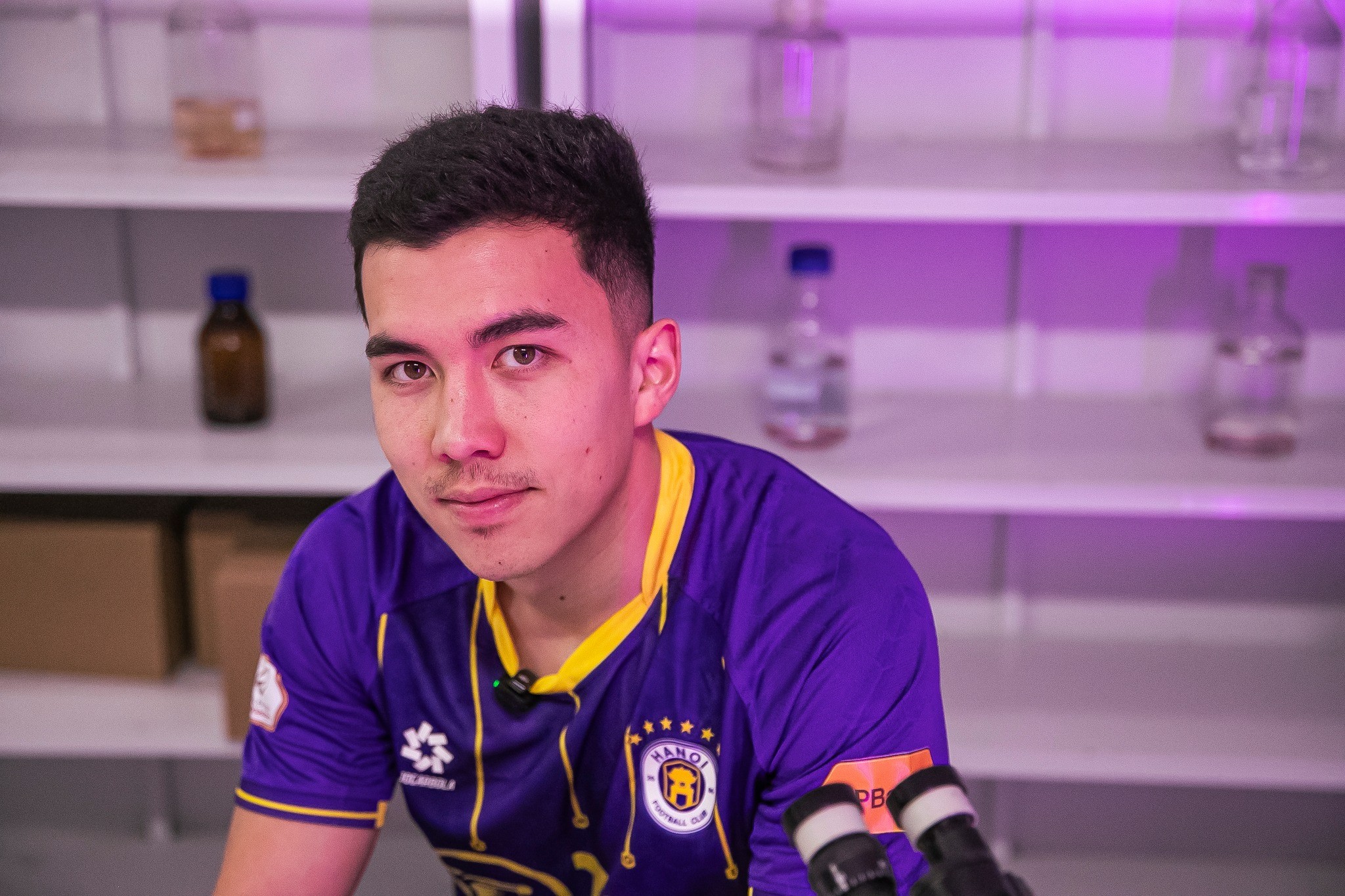 CLB Hà Nội bổ sung tiền vệ Việt kiều Canada trước giai đoạn lượt về V.League 2024/25