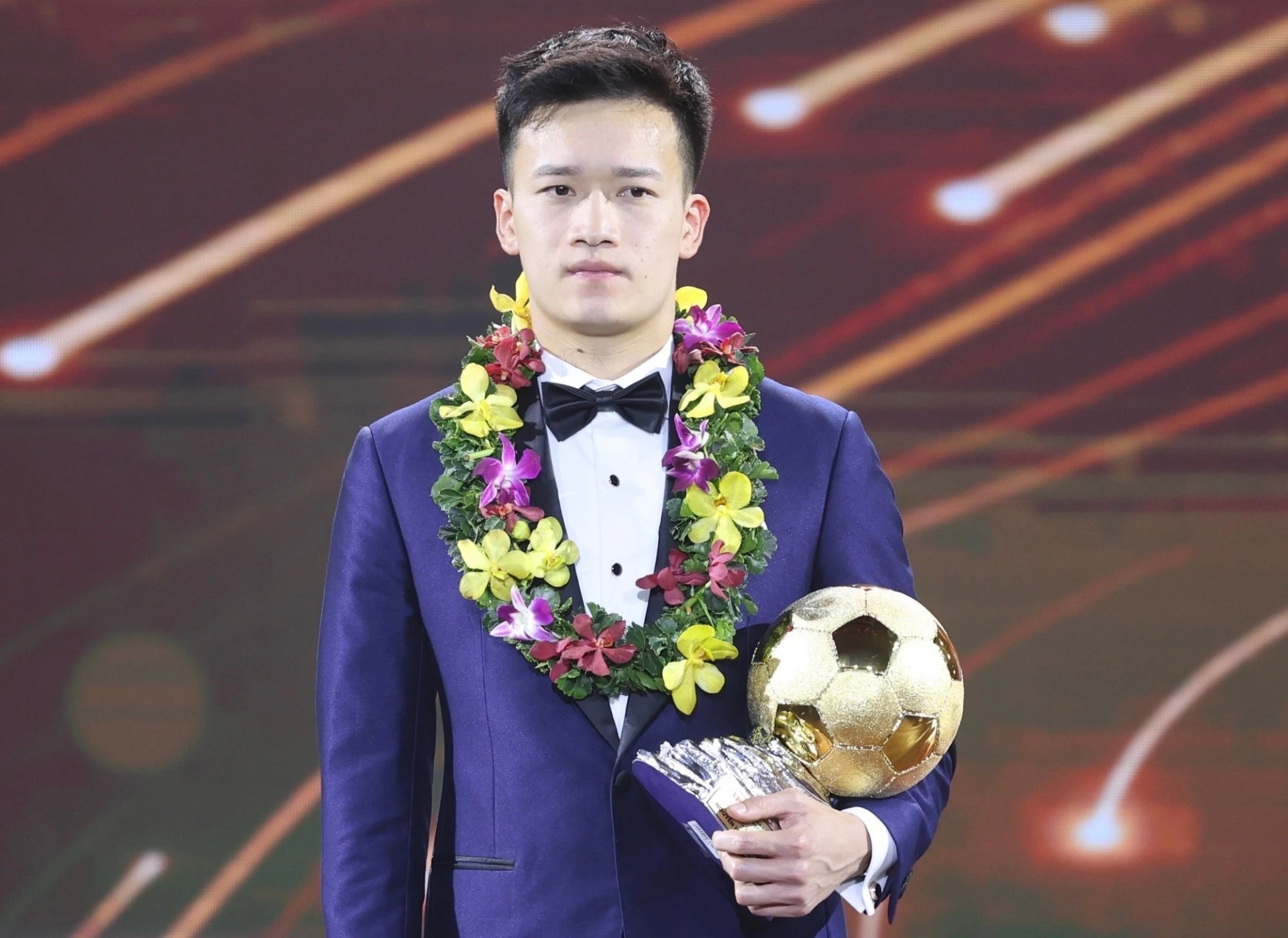 Công bố danh sách rút gọn Quả bóng vàng Việt Nam 2024: Hoàng Đức, Tiến Linh ganh đua chặng cuối