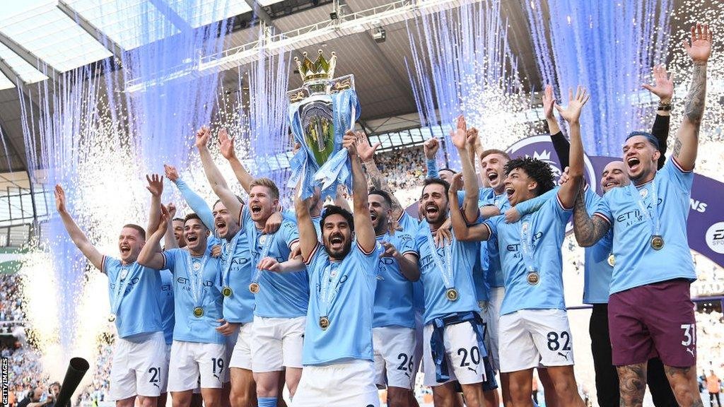 Không hài lòng về các quy định tài chính, Man City khởi kiện Premier League